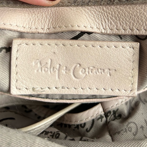 GUC Foley + Corinna satchel - Picture 8 of 9